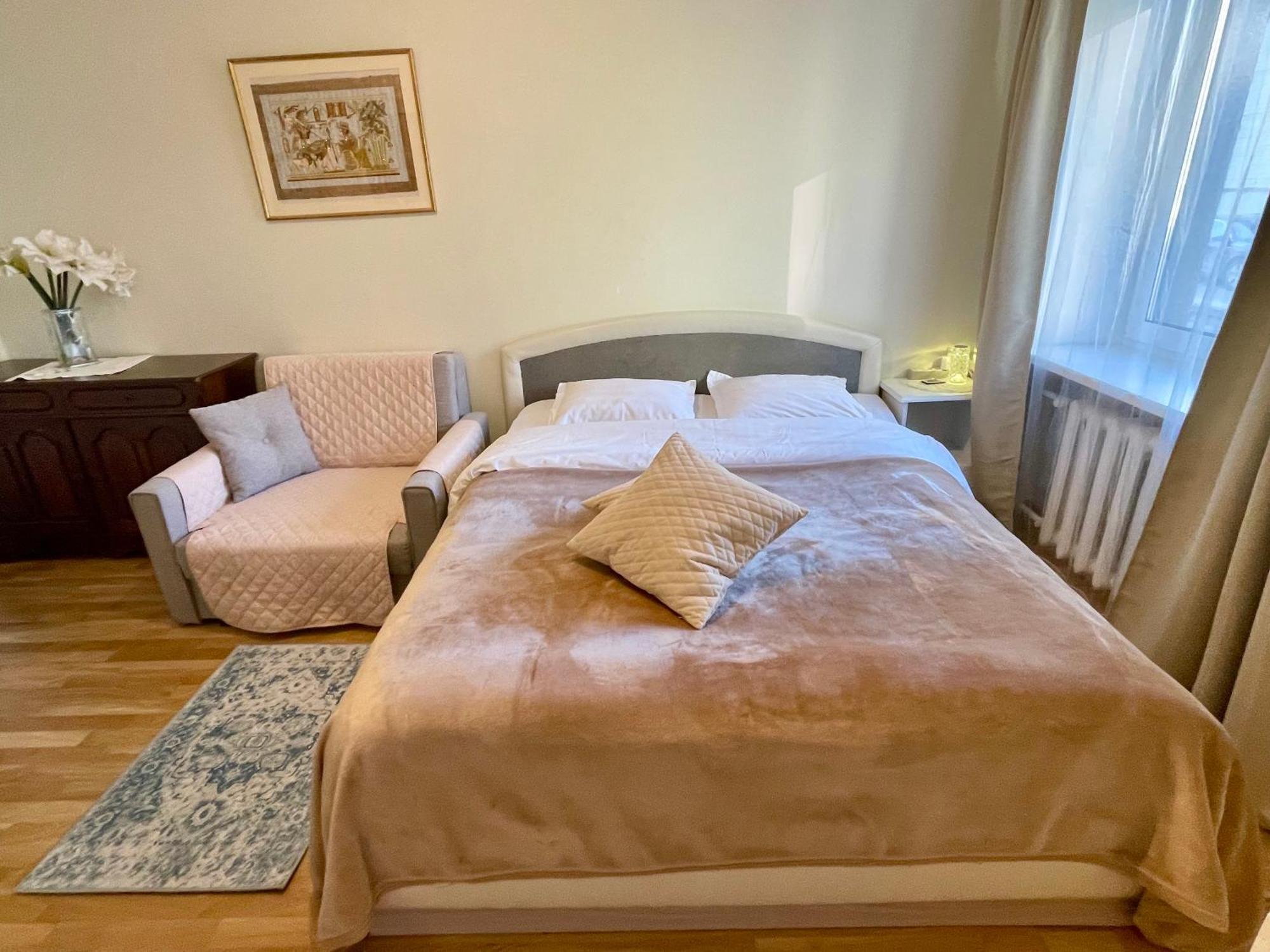 Cosy Small Apartment, Free Parking, Near Old Town Huoneisto *